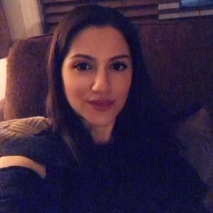 Meet your Posher, Heba